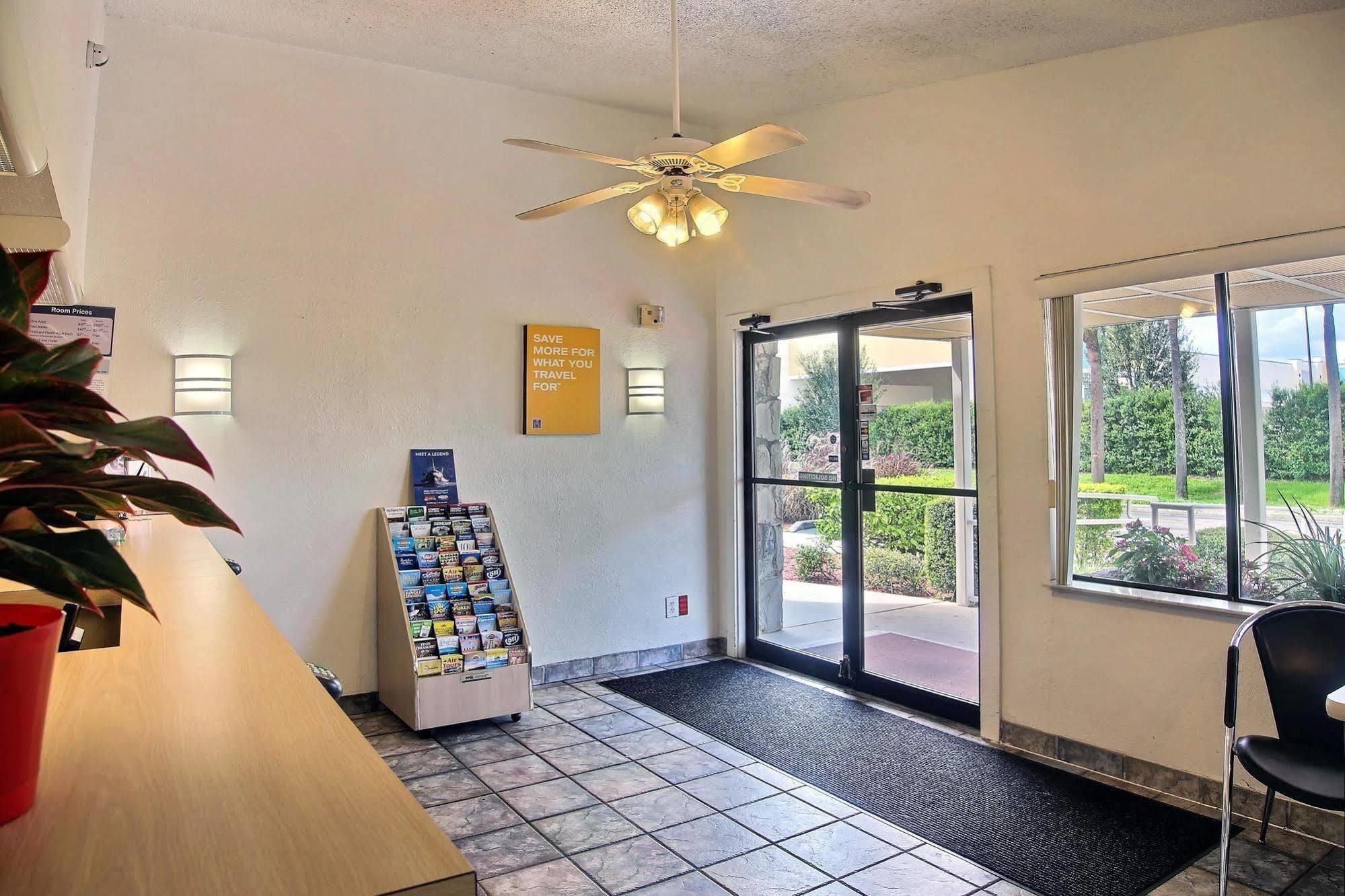 Motel 6 Palm Bay Exterior foto